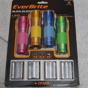 EverBrite Flashlight 4pcs brand new